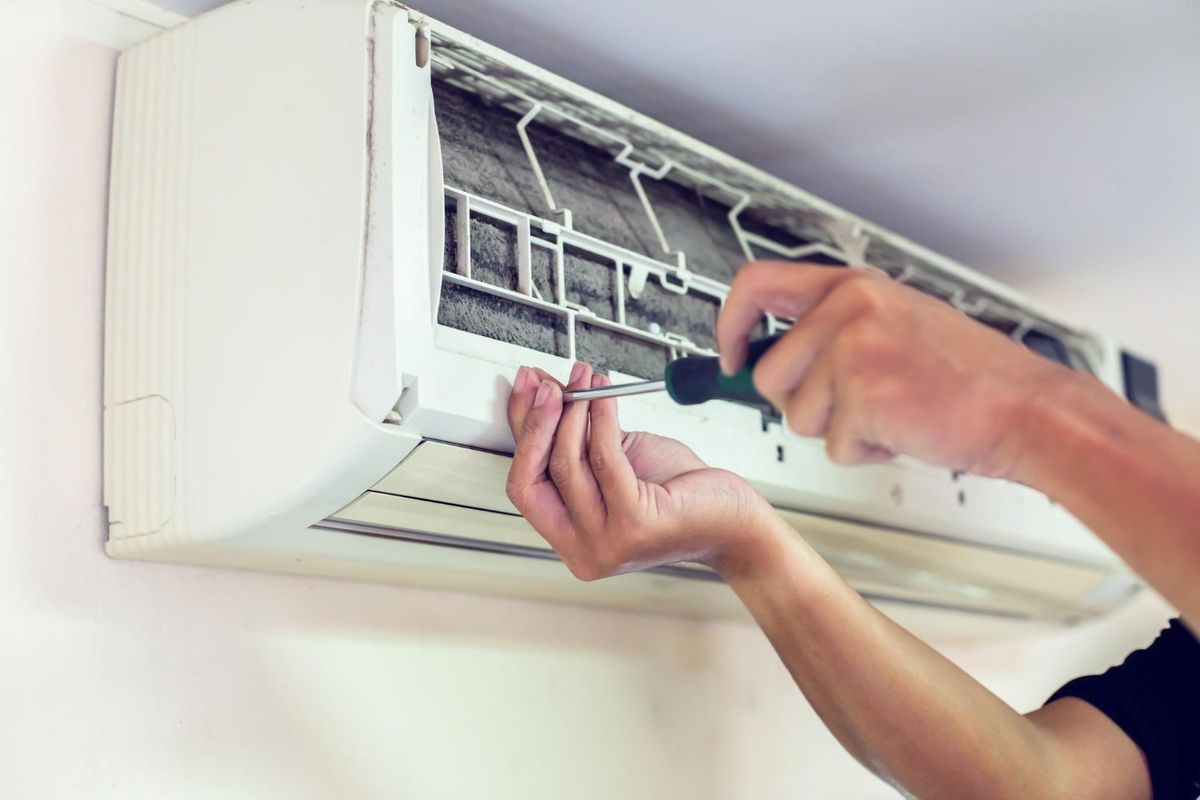 Air conditioner service and tune-up in Gilbert AZ
